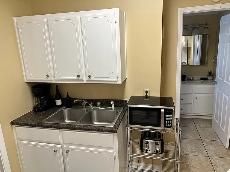 101 Maple St #3 — Photo 7