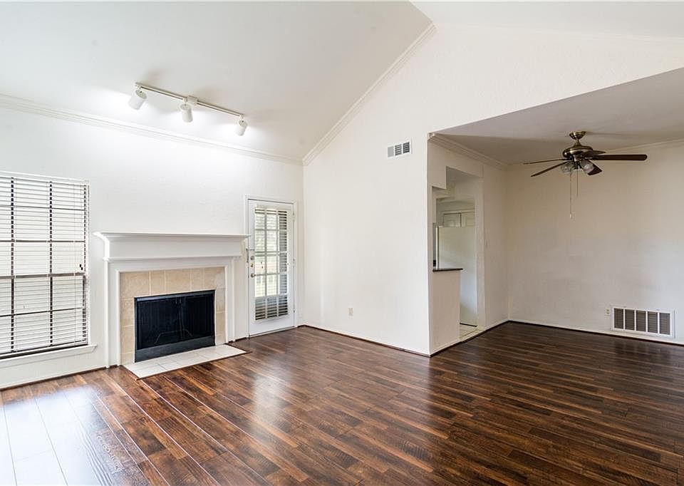 1st image of 3140 Devonshire Dr APT 247
