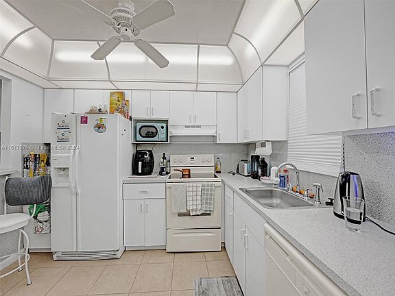 2nd image of 2571 Aragon Blvd APT 117