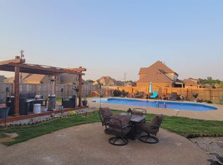 512 Sterling Ridge Dr, Atoka, TN 38004