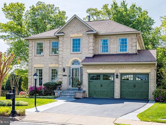 2nd image of 13732 Rosetree Ct