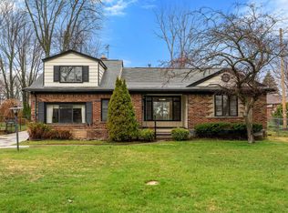 28413 Ruehle St, Saint Clair Shores, MI