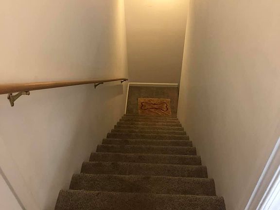 4th image of 404 Barrington Way