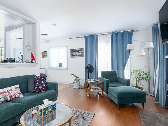 4th image of 8812-8816 Ramsgate Ave