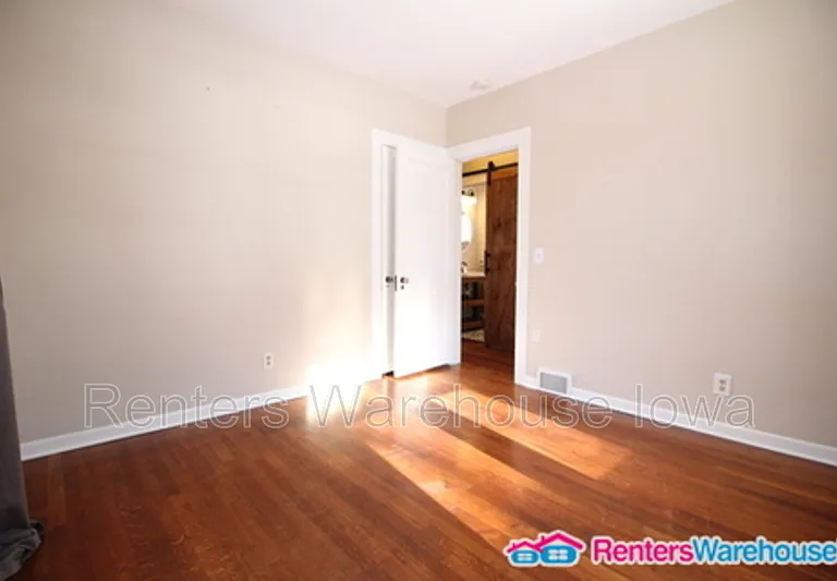 3724 University Ave — Photo 11
