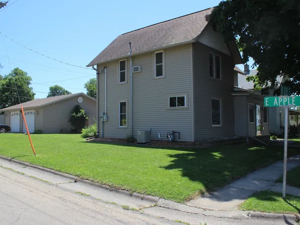 217 N Olive St, Maquoketa, IA 52060