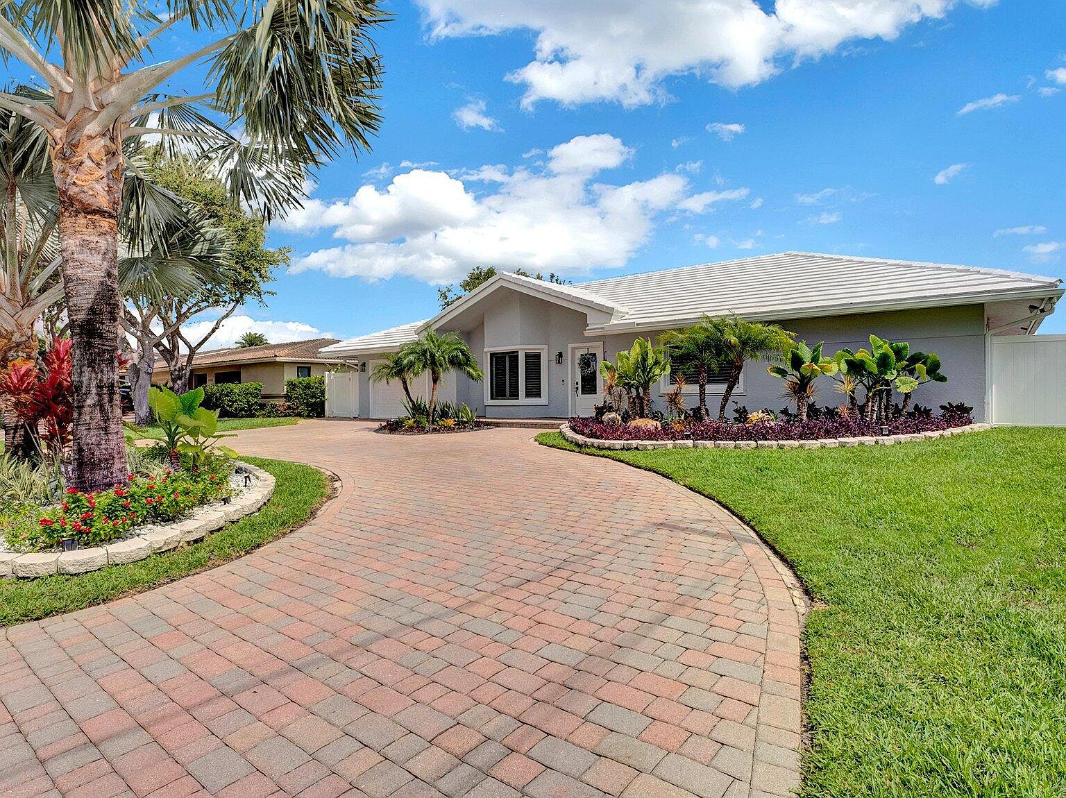 ▼ ten 2739 NE 10 Street, Pompano Beach, FL 33062 | MLS #RX