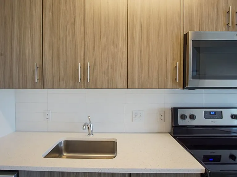 1313 SE Spokane St #409 — Photo 8