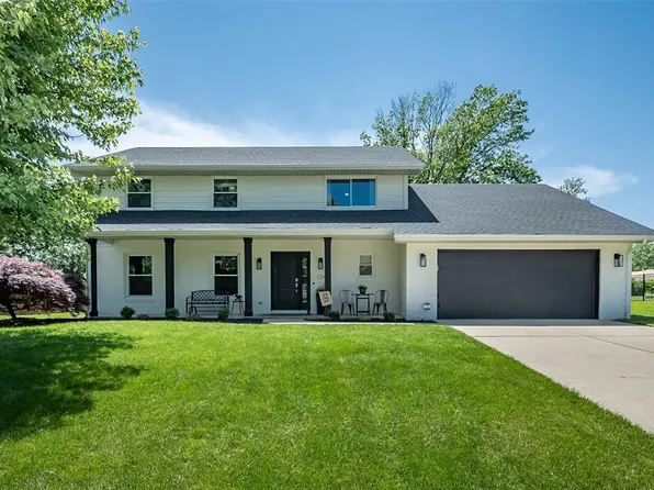 224 Lake Lorraine Dr, Swansea, IL 62226