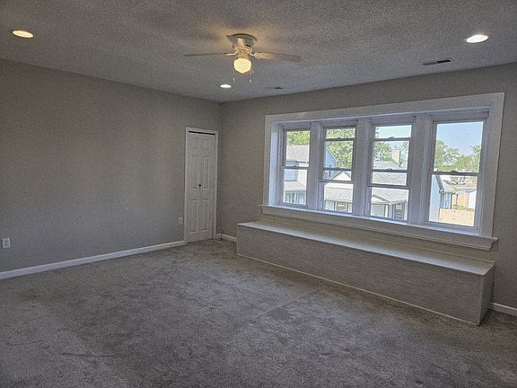 4th image of 35 McClure St #1/2