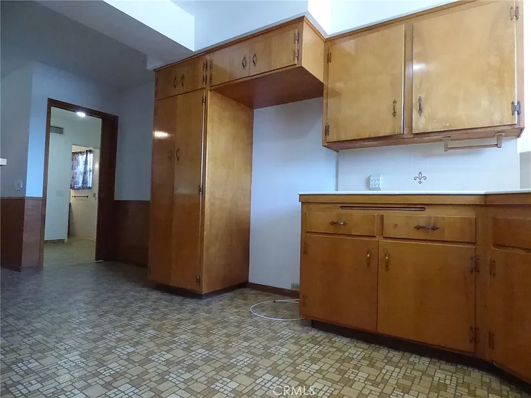 5436 Robinhood Ave — Photo 6