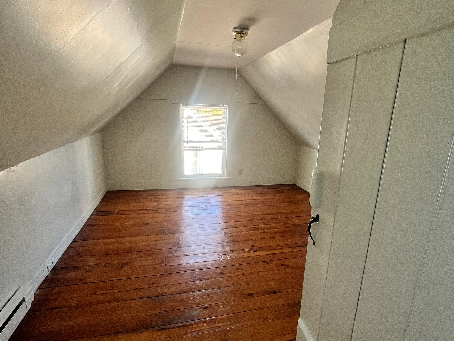 1 bed, 750 sqft, $1,995 — Photo 4