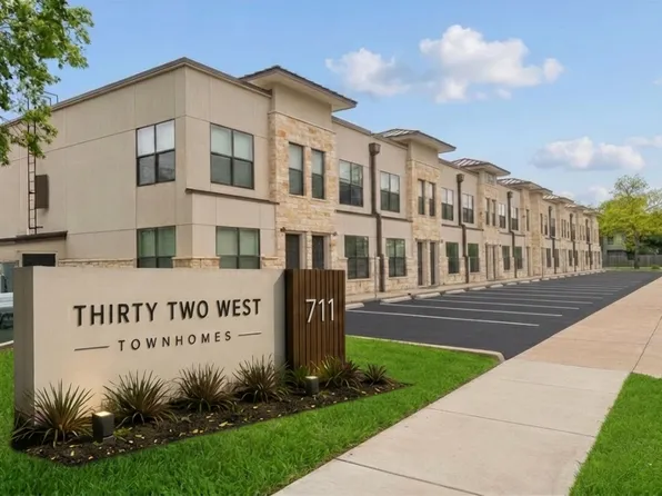 711 W 32nd 1/2 St #156, Austin, TX 78705