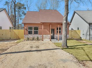 104 Canary St, Point Blank, TX 77364