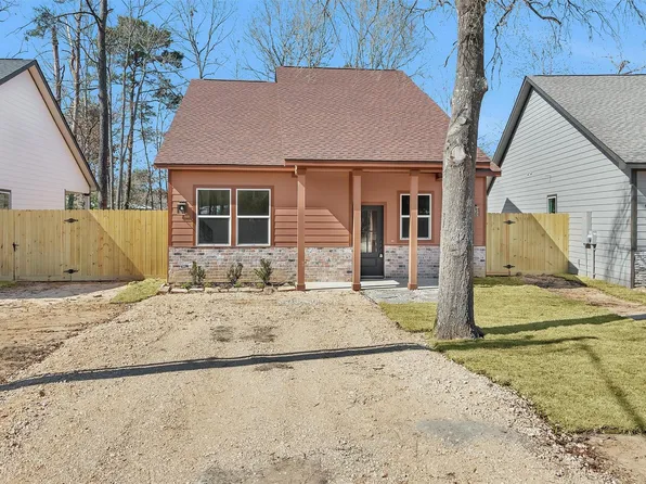 104 Canary St, Point Blank, TX 77364