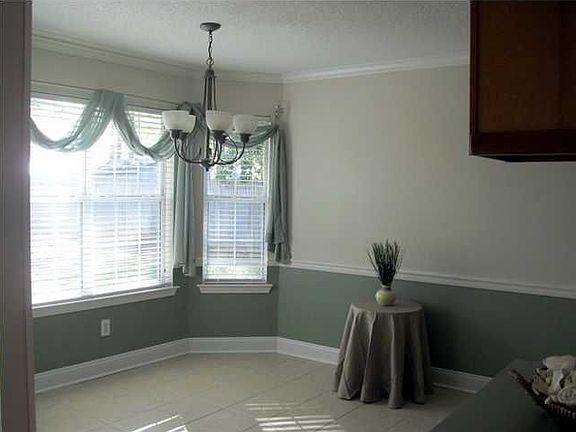 4th image of 10671 Union Ct