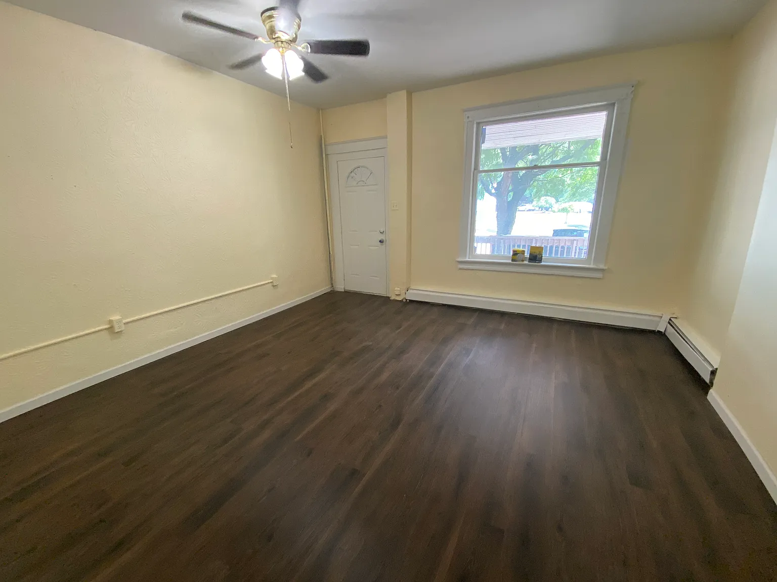 3 bed, 1536 sqft, $1,300 — Photo 2