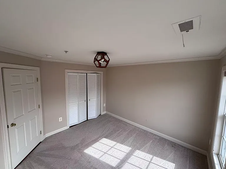 138 Swanton Ln — Photo 5