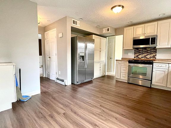5th image of 20 Stevens Pl