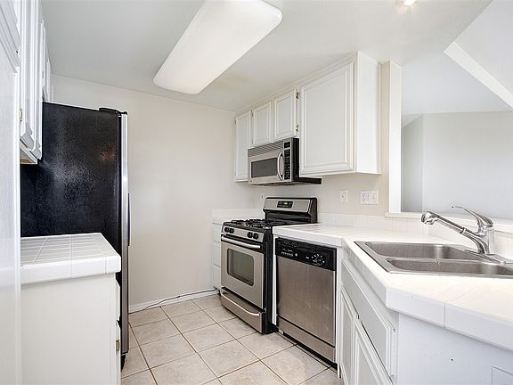 4th image of 11405 Affinity Ct Unit 231