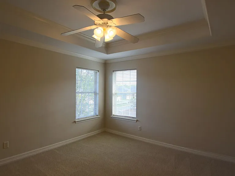 1202 River Bend Dr — Photo 24