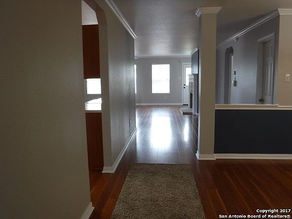 4th image of 8035 Ferndale Oaks