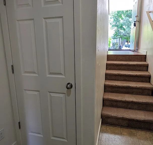 Halsey East Townhomes — Photo 51