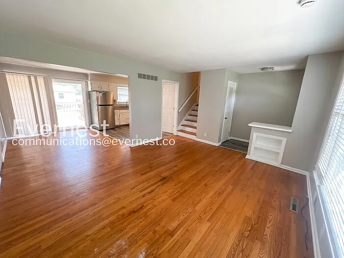 6100 E 109th St — Photo 6