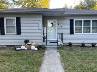 213 W Walnut St, Waterville, KS 66548