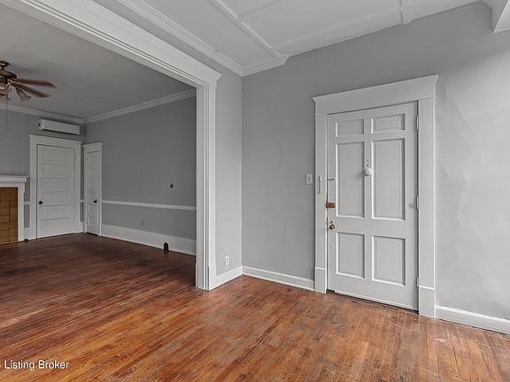 3rd image of 514 Wapping St