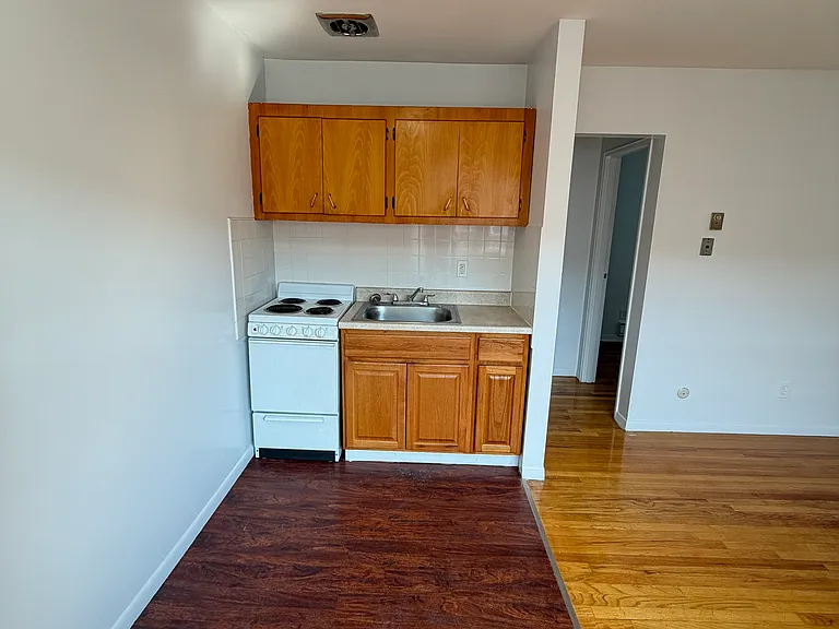 175 Passaic St #9 — Photo 3