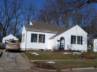 109 E Wilson St, Clinton, MO 64735