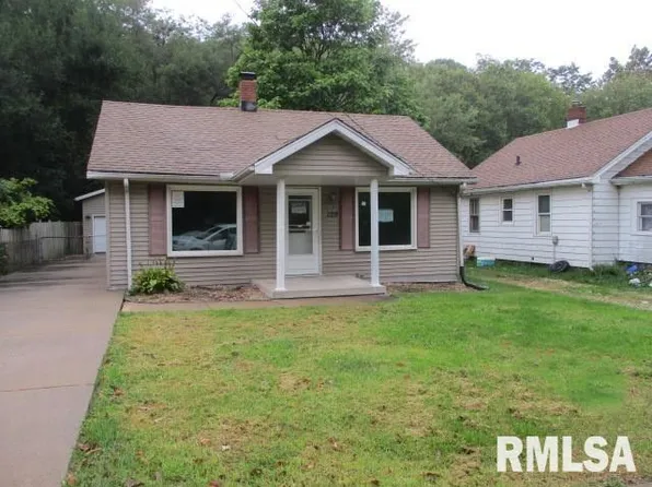 129 Kerfoot St, East Peoria, IL 61611