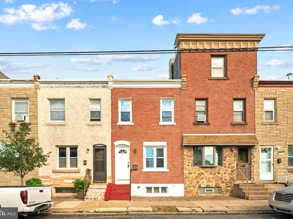 6610 Tulip St, Philadelphia, PA 19135