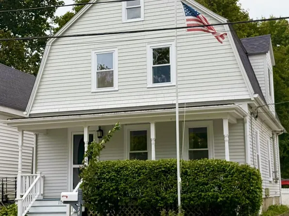 174 Center Ave, Middleboro, MA 02346