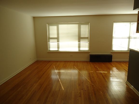 3rd image of 2424 W Estes Ave APT 2A