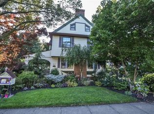 4 Fairview Hts, Rochester, NY 14613