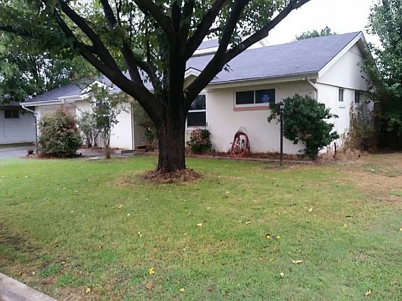 2nd image of 507 Wilshire Dr