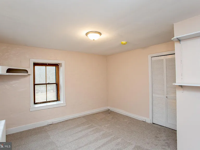 120 Tabor Rd — Photo 43