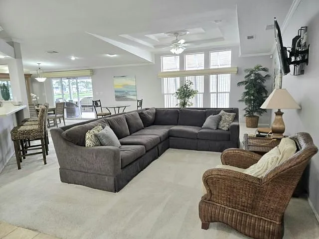 4 bed, 4.0 bath, 3040 sqft, $3,750 — Photo 2