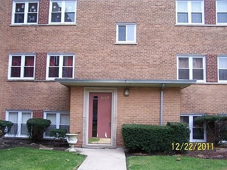 1st image of 2439 W Lunt Ave APT 3B