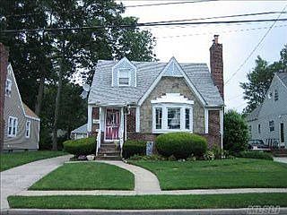 1st image of 11 Carol St