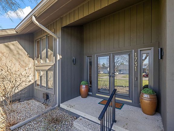 4th image of 1731 Oakmont Dr