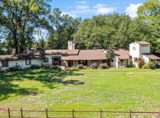 305 N Davis St, Carthage, TX 75633