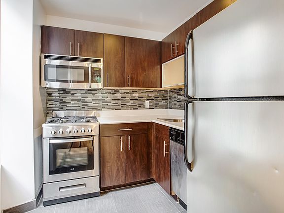 5th image of 132 E 96th St APT 2B