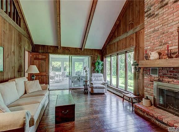 4th image of 800 Laurelwood Dr