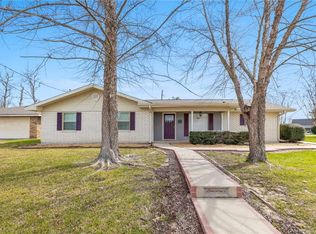 1404 Rue Des Chene, Westlake, LA 70669