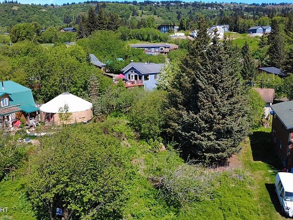 5th image of 858 Linda Ct