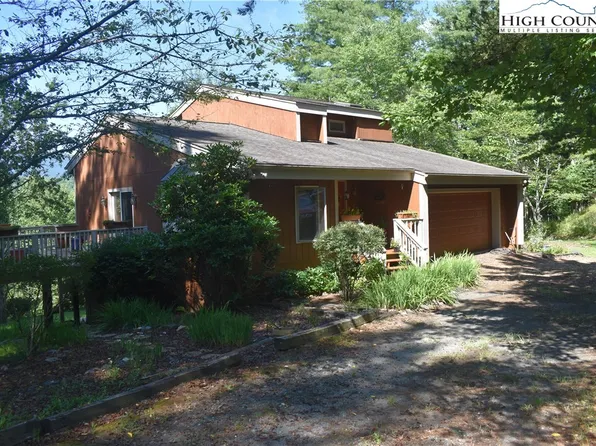 592 River Hills Road, Lansing, NC 28643