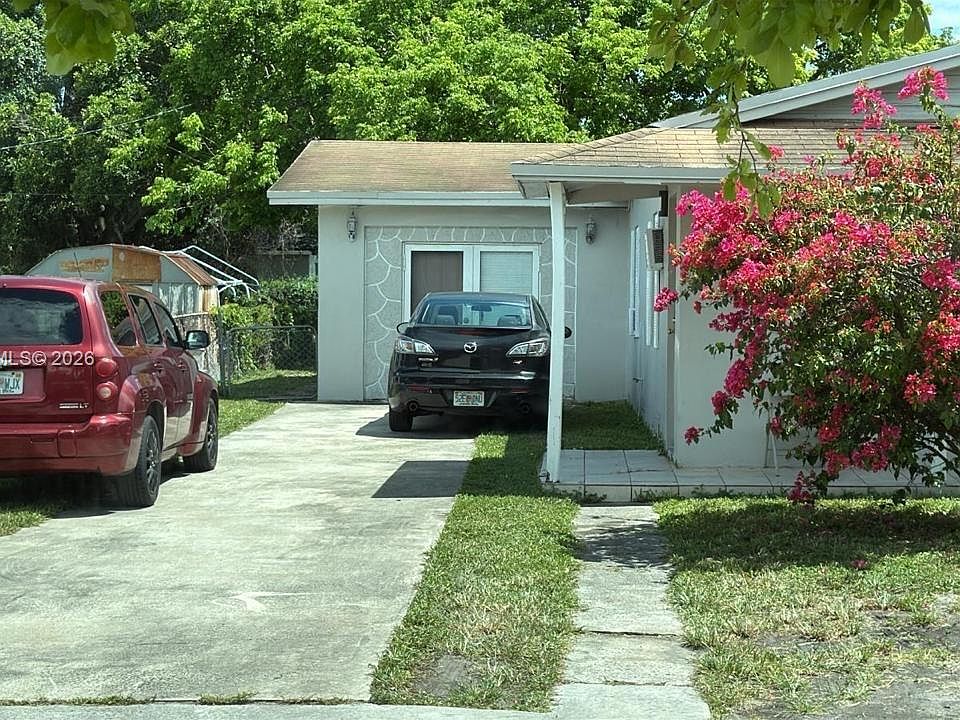 1st image of 3810 SW 25th St